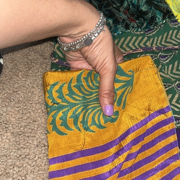 Guru For Life Upcycled Patchwork Mixed Floral Print 100% Silk Sari Kimono Boho - Picture 4 of 14